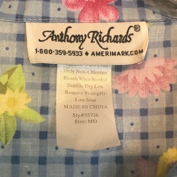 Anthony Richards Button Front Short Sleeve Floral Blouse - Picture 3 of 8